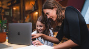 Выбираете ребенку компьютер? Попробуйте MacBook Air - его возможности вас поразят