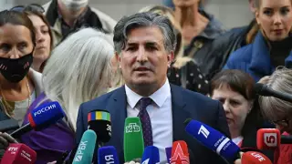 Актер Ефремов передумал менять адвоката