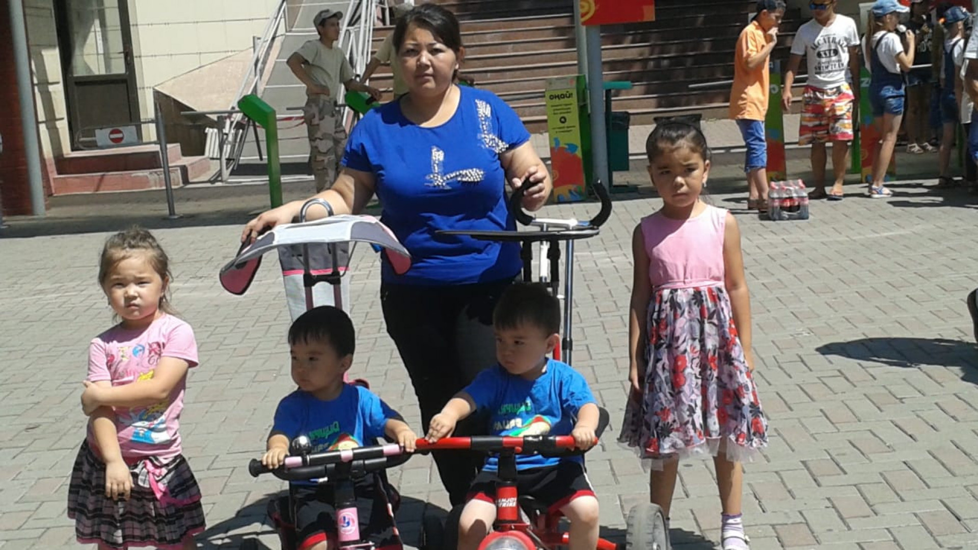 Дети остались без матери. Алматинская область 5 детей.
