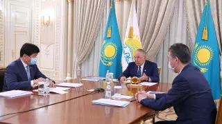 О чем говорил Назарбаев на заседании Nur Otan