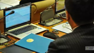 Полномочия трех депутатов досрочно прекратили в Мажилисе