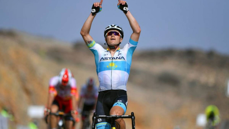 Казахстанец выиграл шестой этап на "Тур де Франс"