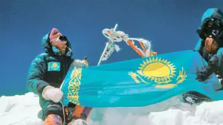 Книгу итальянского альпиниста о "великом учителе" из Казахстана впервые перевели на русский язык