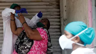 Индия вышла на второе место в мире по числу заболевших коронавирусом