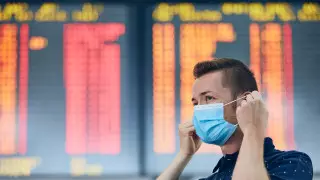 Казахстанцев оштрафовали за отказ надеть маску в аэропорту