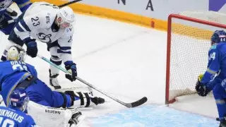 "Барыс" трижды вел в счете, но проиграл домашнюю игру против "Динамо"