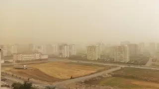 Песчаная буря обрушилась на столицу Турции