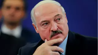 "Недешево обходится": Лукашенко отозвал войска от границы с ЕС
