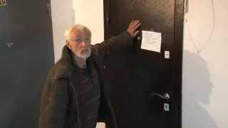 Лишившийся квартиры костанайский пенсионер с ужасом ждет первых холодов