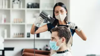 Кому разрешили работать в выходные в Казахстане