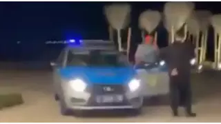 Электрокар наехал на ноги ребенку в Rixos Aktau