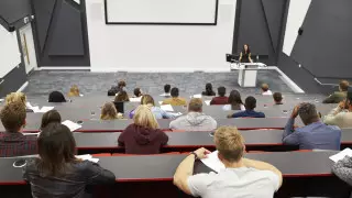 25 вузов в Казахстане лишились 60 лицензий