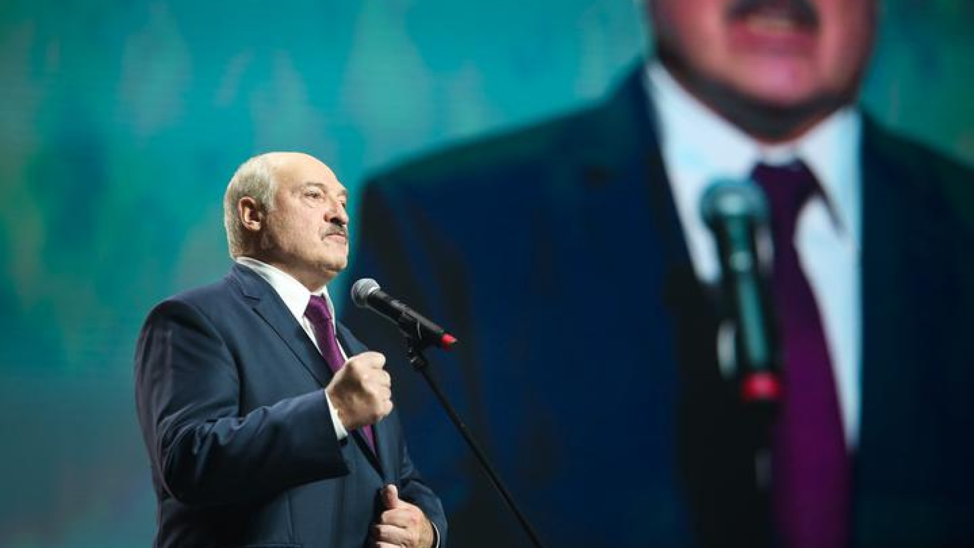 Коля лукашенко 2022. Лукашенко на параде 9 мая 2022. Речь лукашенко. Лукашенко. Лукашенко и пригожин.