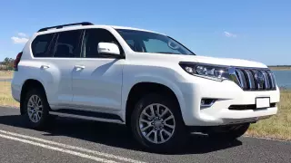 Астанчанин лишился нового Toyota Prado за неуплату алиментов