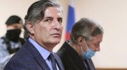 Экс-адвоката Ефремова облили фекалиями в центре Москвы
