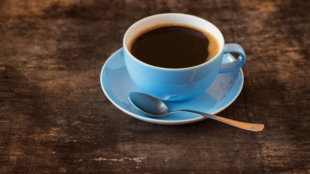 Ученые объяснили, почему нельзя начинать утро с кофе