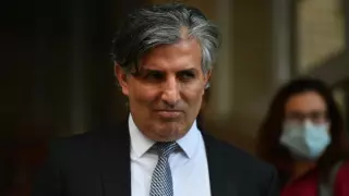 Момент нападения на экс-адвоката Ефремова попал на видео