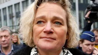 Внебрачная дочь короля Бельгии отсудила право называться принцессой