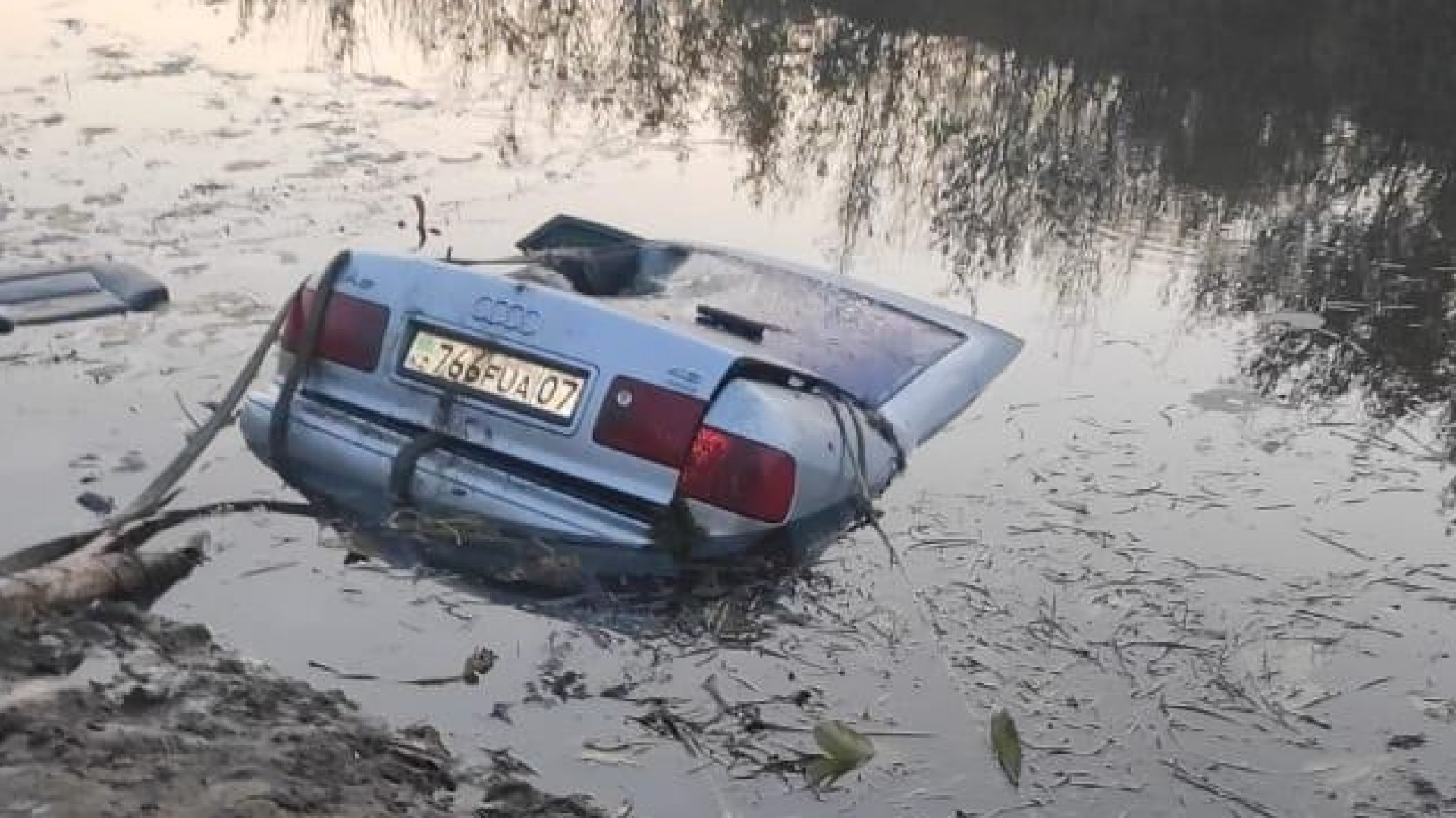 Трое детей погибли в утонувшей в реке машине близ Уральска: 03 октября 2020  21:34 - новости на Tengrinews.kz