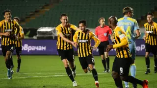 "Кайрат" разгромил "Астану" в Алматы