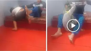 Избивавшего своих детей мужчину задержали в Туркестанской области