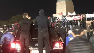 Беспорядки в Бишкеке и Оше. Как прошла ночь в Кыргызстане