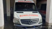 В Бишкеке разбили машины скорой помощи и украли оборудование