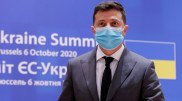 Суд обязал Зеленского общаться на украинском языке