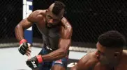 Лучший в истории? Феноменальным нокаутом завершился бой в UFC