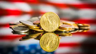 Курс доллара продолжает расти в Казахстане