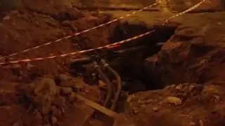 "Самое время": коммунальщики раскопали новый тротуар в Алматы