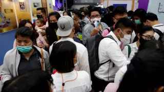 Протесты в Таиланде: власти ввели режим ЧП в Бангкоке