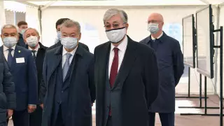 Токаев пообещал всегда поддерживать многодетных