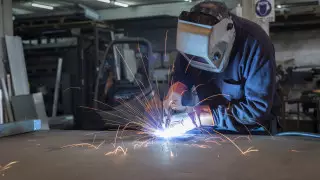 Названы самые дефицитные профессии в Алматы