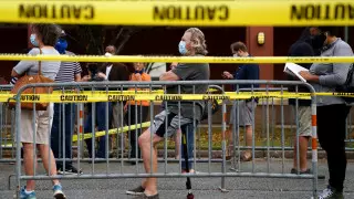 "Ситуация беспрецедентна". Европа бьет антирекорды по заражениям коронавирусом