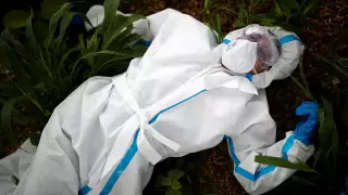 "Шіріген иіс шығады". Коронавирустың ерекше симптомдары қандай?