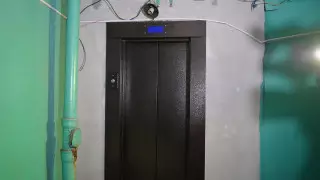 Таблички на казахском языке в лифтах смутили жителей Караганды