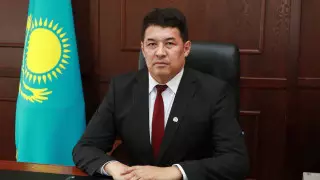 Аким Павлодара назвал размер своей зарплаты