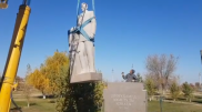 "Я могу это исправить". Автор памятника Кунаеву ответил на критику