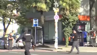 Налетчики захватили банк и взяли заложников в Грузии