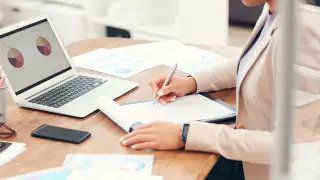 Токаев высказался об увеличении доли женщин в руководстве компаний