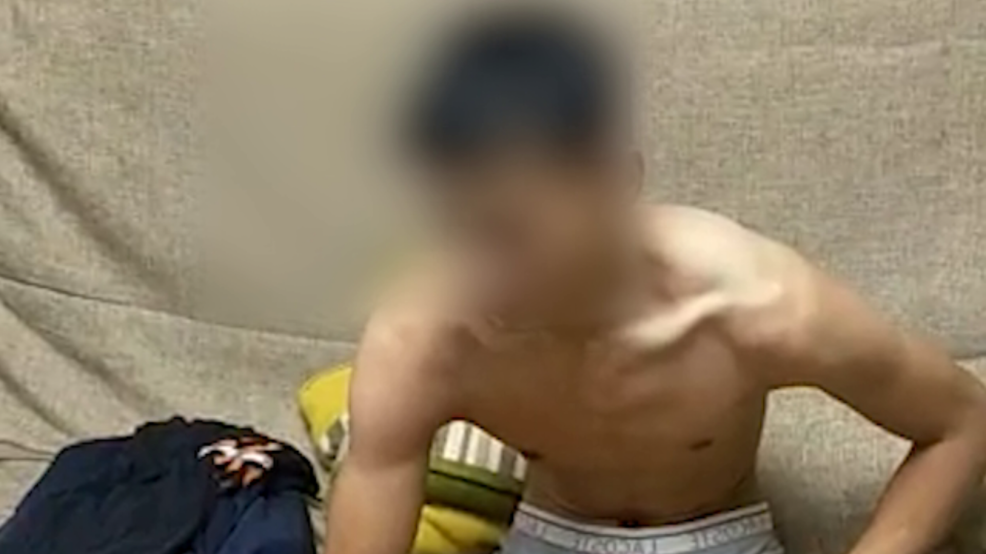 Иностранец вымогал деньги у жительницы Атырау, угрожая распространить интимные фото