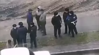 Мужчину ударили ножом на улице в Караганде