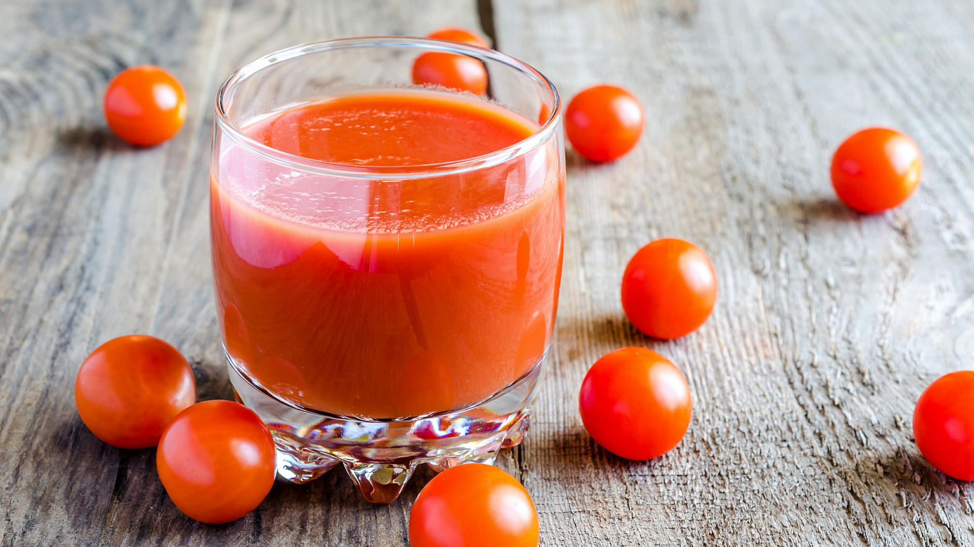 Можно ли томатный сок при диабете 2. Томатный сок. Стакан томатного сока. Сок о! Томат. Японский томатный сок.