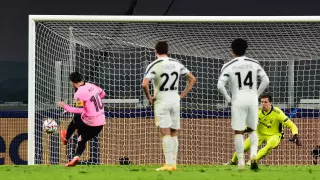 "Ювентус" без Роналду проиграл "Барселоне" в Лиге чемпионов