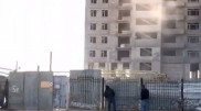 В Актау упал строительный кран
