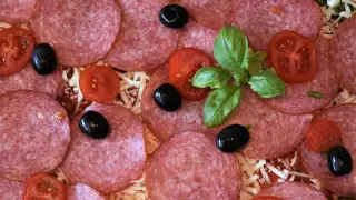 Врач рассказала о пользе колбасы