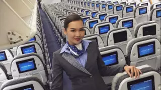 "Взлетаем" и "сели" вместо "с днем рождения". Казахстанка о работе стюардессы