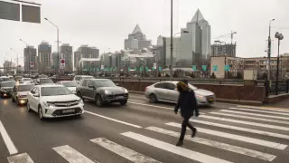 1700 казахстанцев попали под сокращение с начала года - сенатор