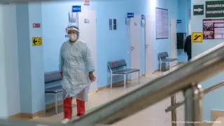 О заразной в течение 70 дней женщине с коронавирусом рассказали врачи